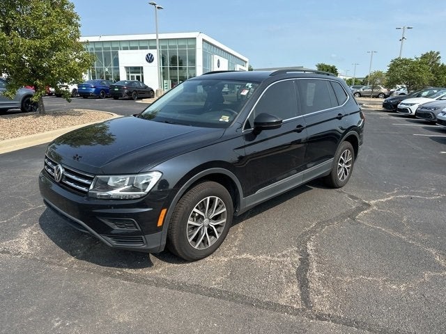 Used 2020 Volkswagen Tiguan SE with VIN 3VV2B7AX4LM053231 for sale in Kansas City