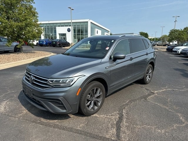 Used 2022 Volkswagen Tiguan SE with VIN 3VV2B7AX9NM121946 for sale in Kansas City