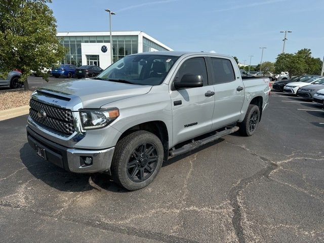 Used 2020 Toyota Tundra SR5 with VIN 5TFDY5F10LX877977 for sale in Kansas City